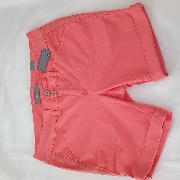 TORRID SHORTS AVIATOR BERMUDA CORAL SIZE 10 - Picture 1 of 6